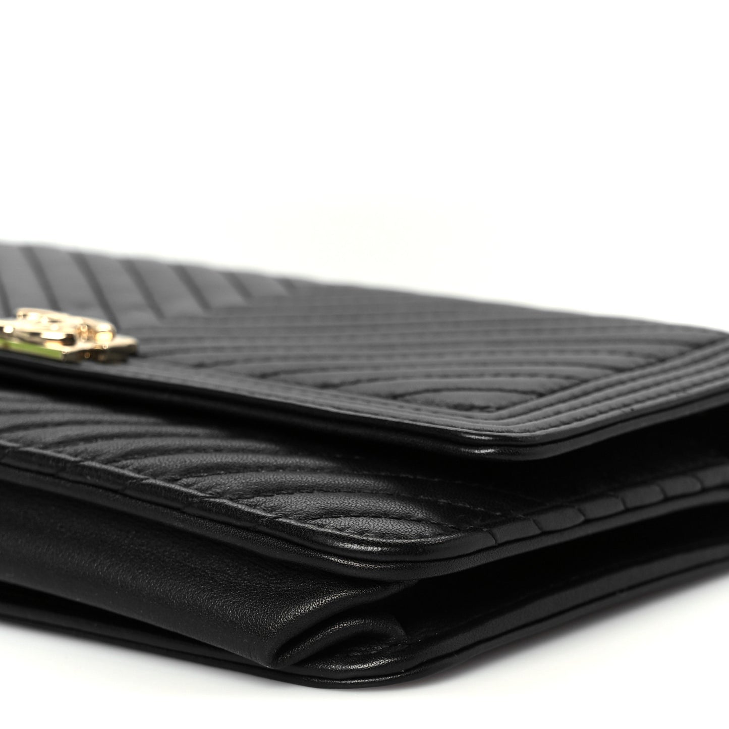 Calfskin Chevron Boy Wallet On Chain WOC Black