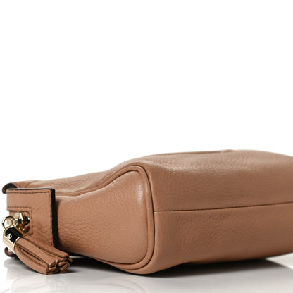 Gucci Pebbled Calfskin Soho Cosmetic Case Camelia 9 of 12