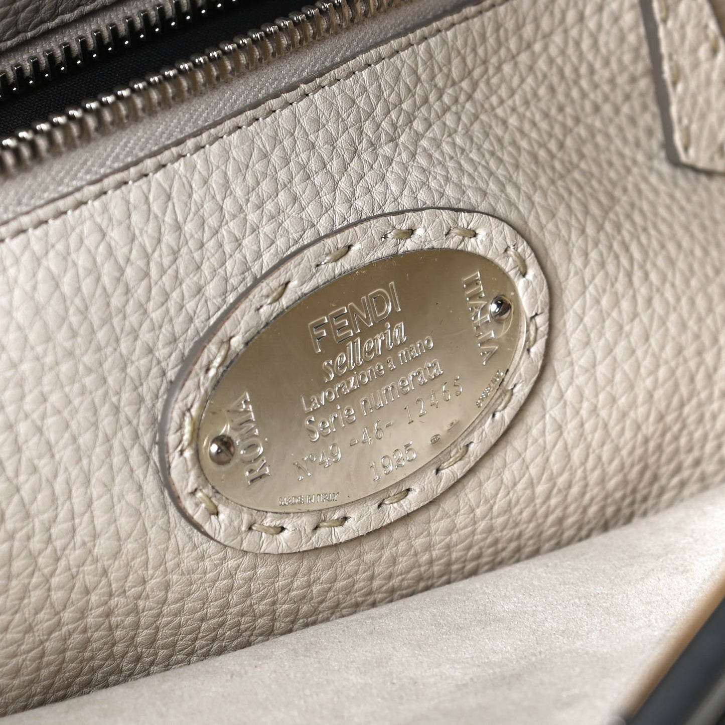 Cuoio Romano Selleria Bi-Color Large Peekaboo Iconic Satchel Asfalto Latte