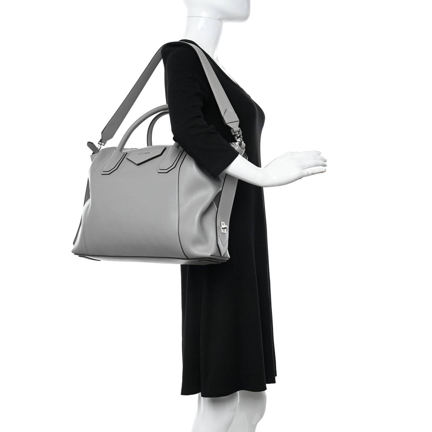 Soft Calfskin Medium Soft Antigona Medium Grey