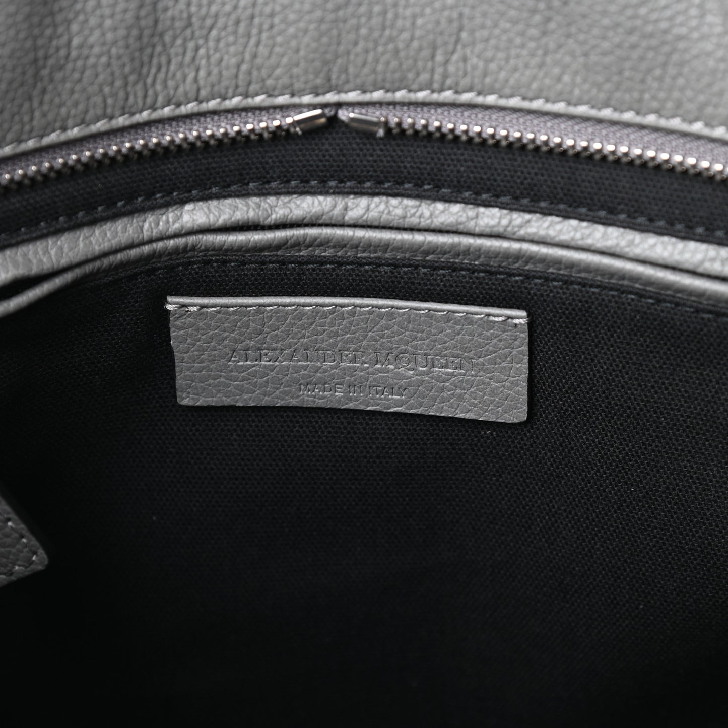 Pebbled Calfskin Small Skull Padlock Zip Around Tote Dark Grey