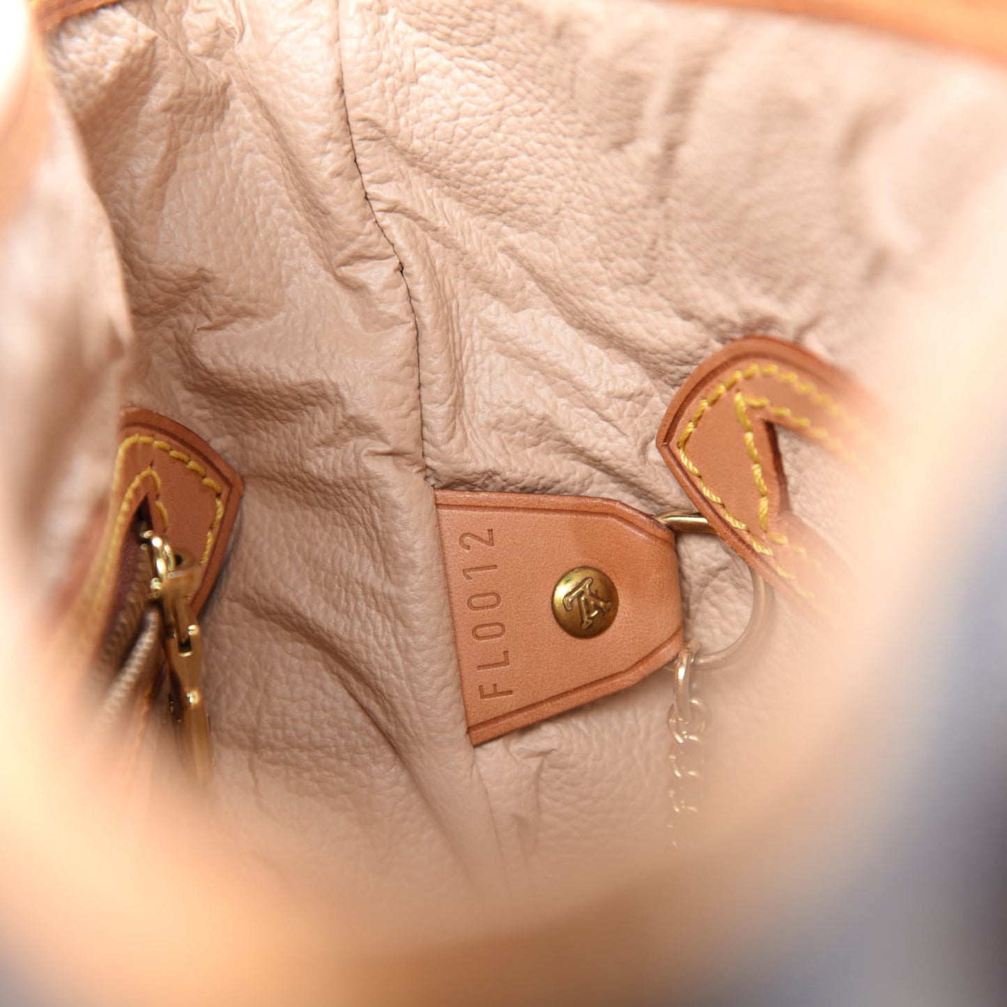 Monogram Petit Bucket 23