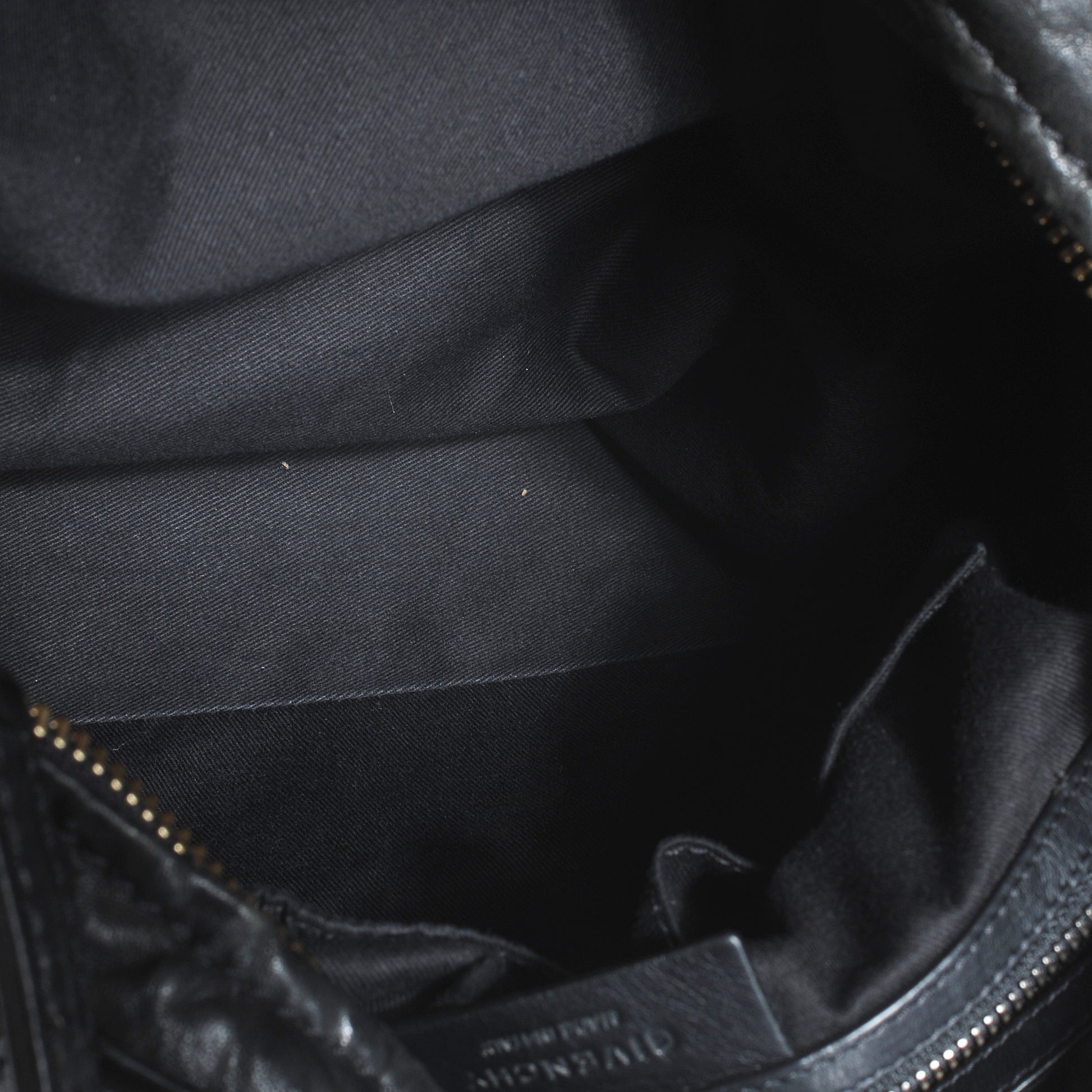Givenchy Textured Sheepskin Medium Pandora Pepe Messenger Black 9 of 9