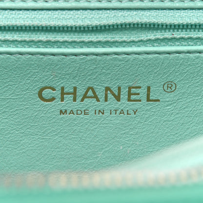 Chanel Caviar Quilted Medium CC Filigree Vanity Case Green 9 of 22