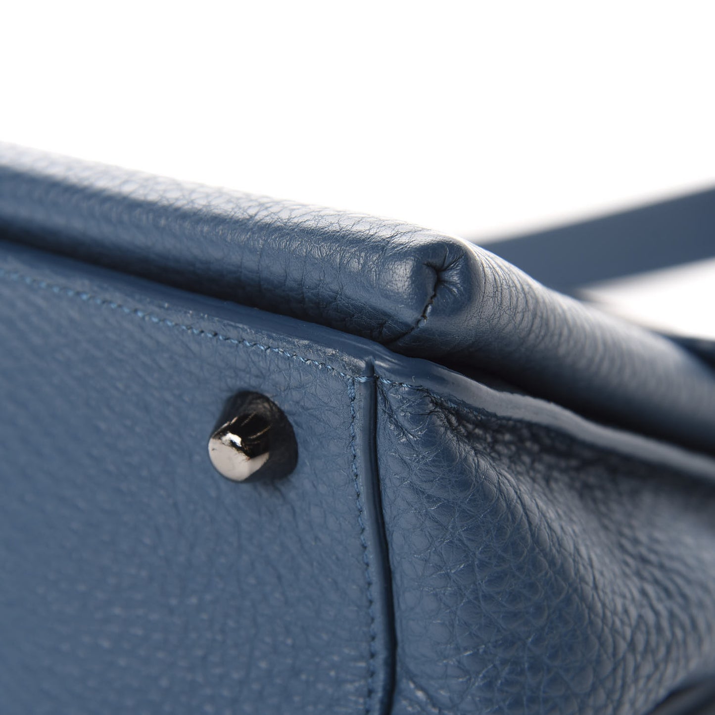 Grained Calfskin Passage Messenger Blue