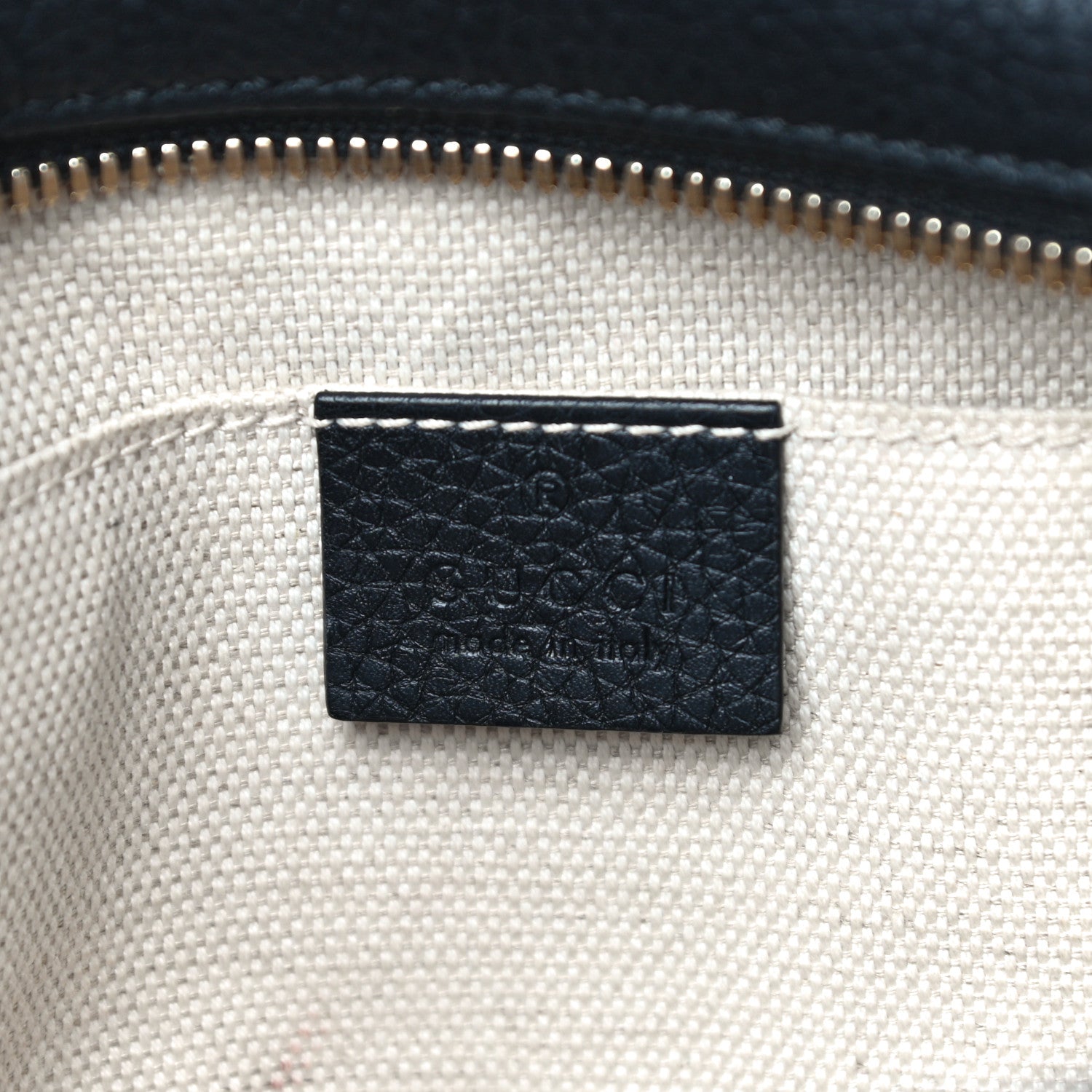 Gucci Pebbled Calfskin Small Soho Disco Bag Black 6 of 17