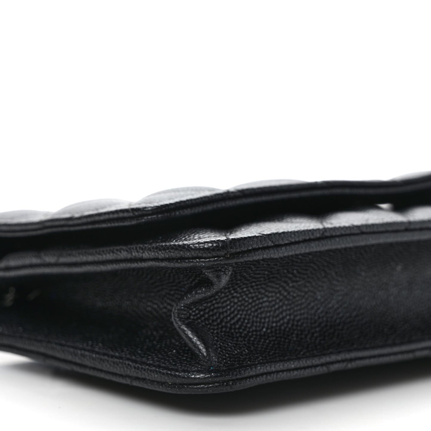 Iridescent Caviar Quilted Wallet on Chain WOC Black