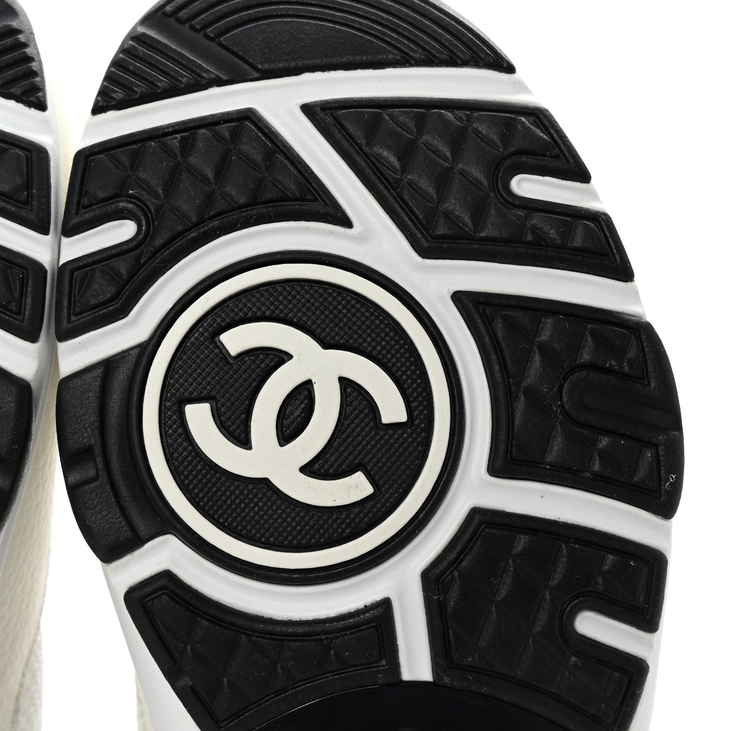 Chanel Mesh Suede Grained Calfskin Womens CC Sneakers 41 White Black 7 of 9