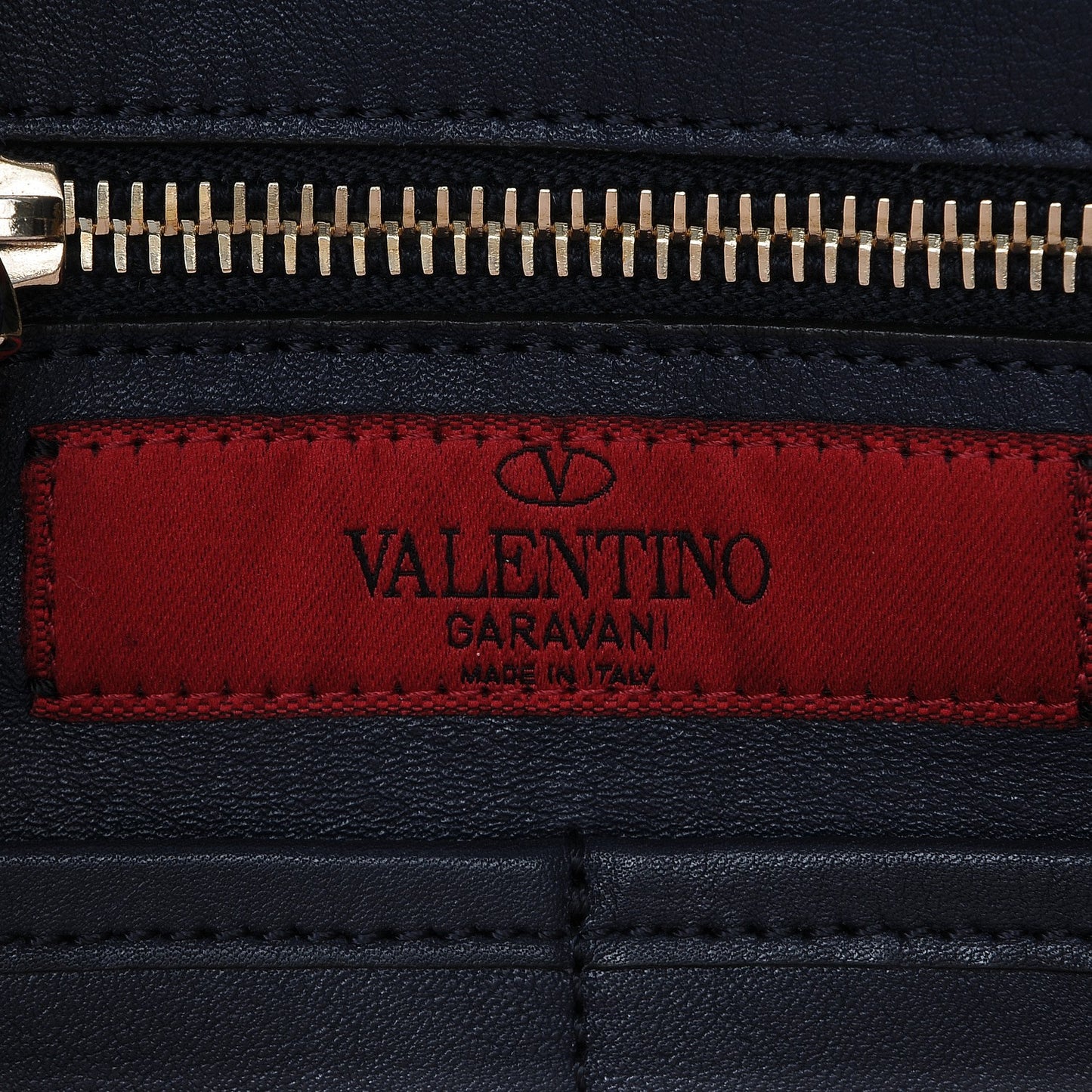 Vitello Medium Rockstud Tote Marine