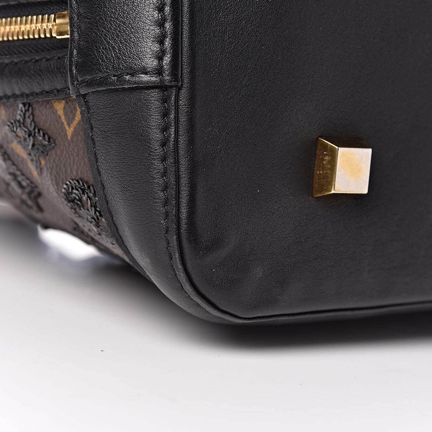Monogram Sequins Eclipse Alma Black