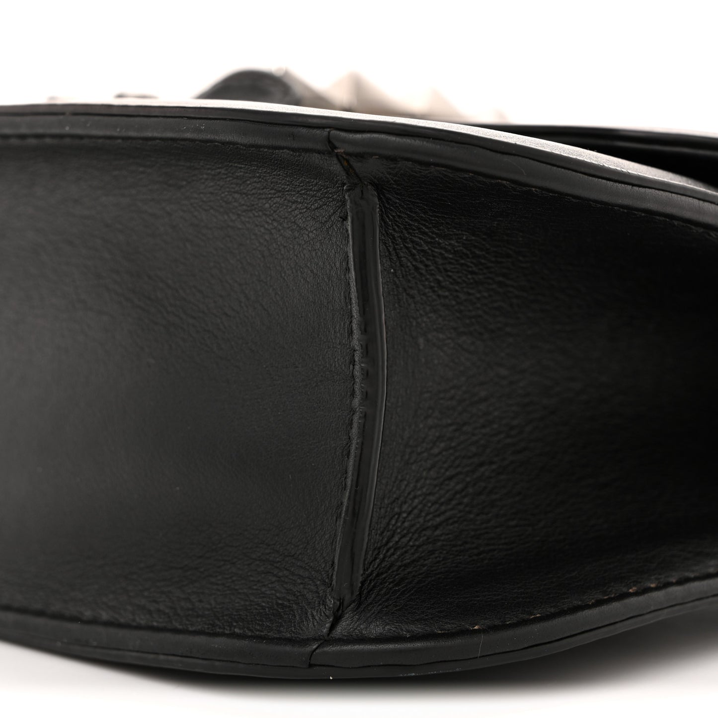 Vitello Medium Glam Lock Rockstud Flap Black