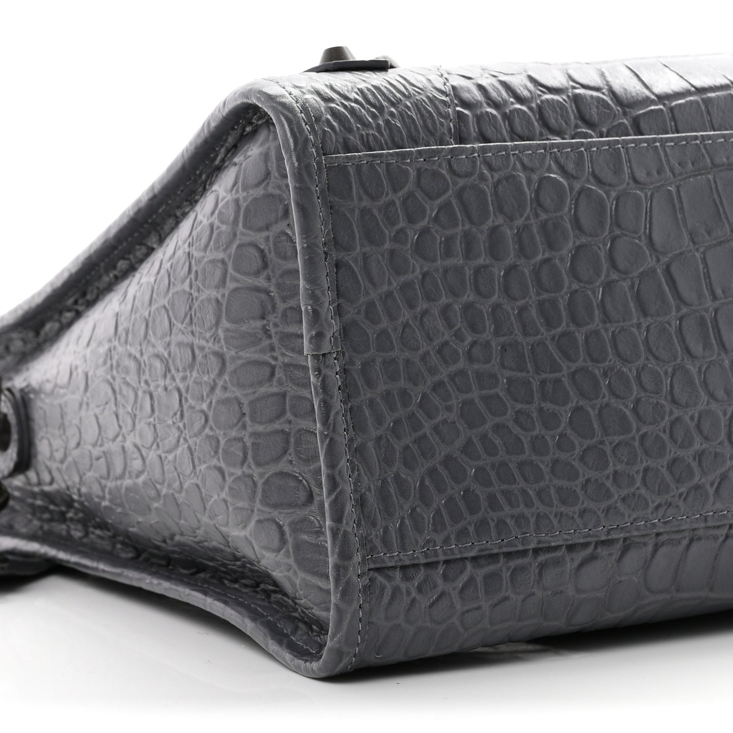 Calfskin Crocodile Embossed Classic Hardware City Gris Beton