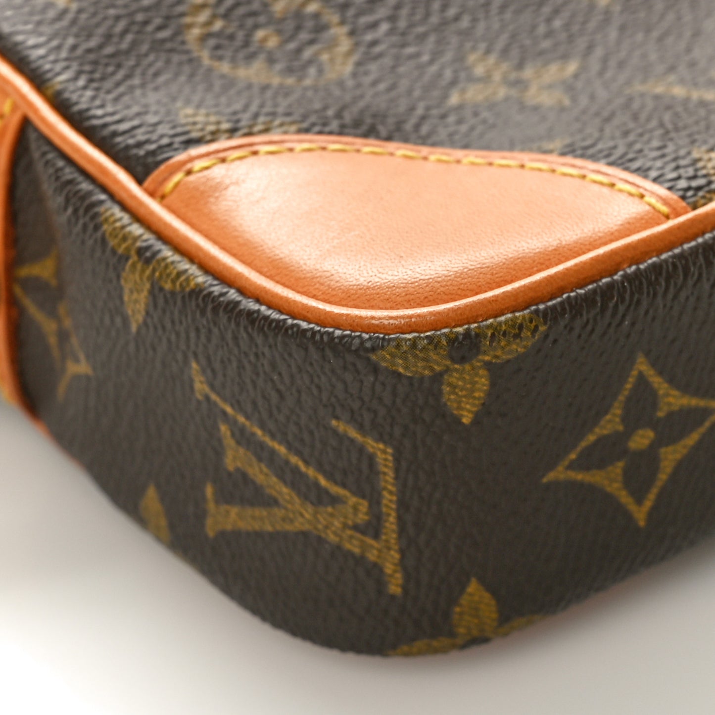 Monogram Pochette Marly Dragonne 22