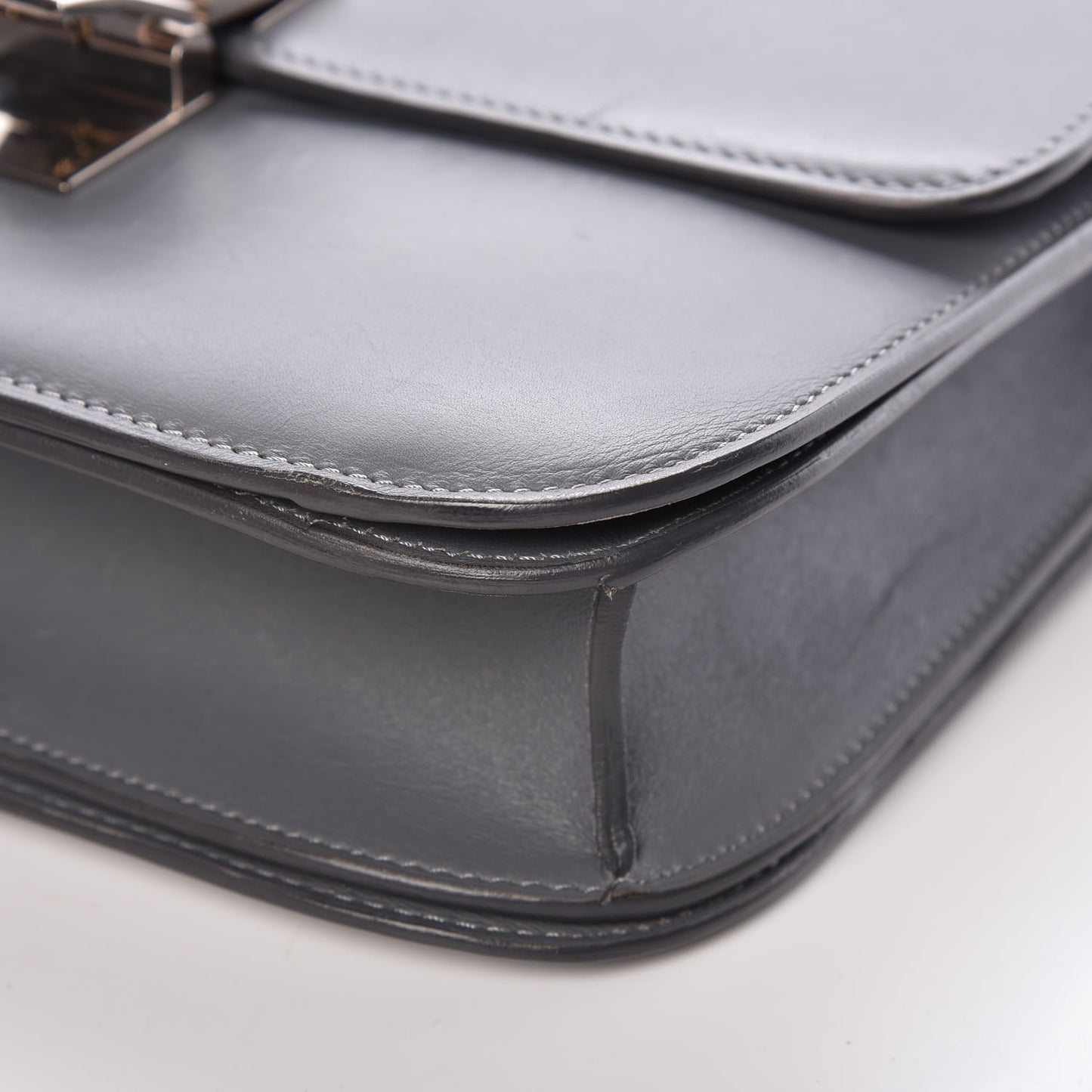Box Calfskin Medium Classic Box Flap Bag Grey