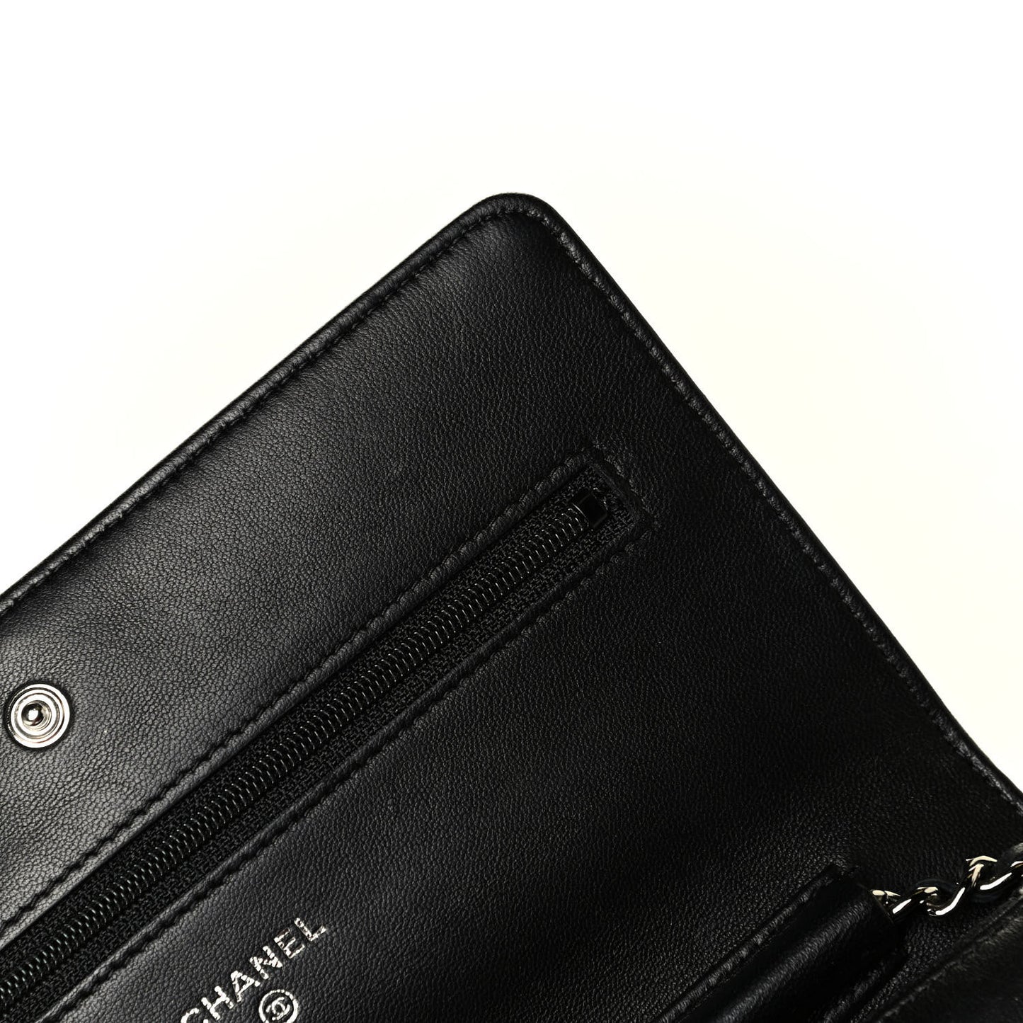Lambskin Quilted Wallet On Chain WOC Black