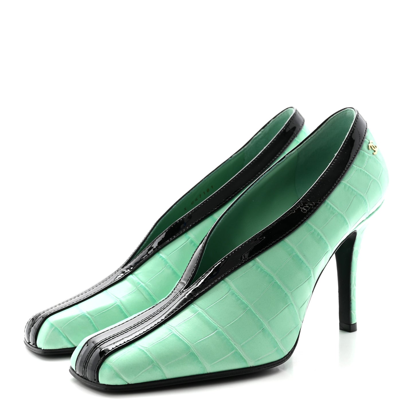 Crocodile Embossed Patent Calfskin Pumps 37.5 Green Black