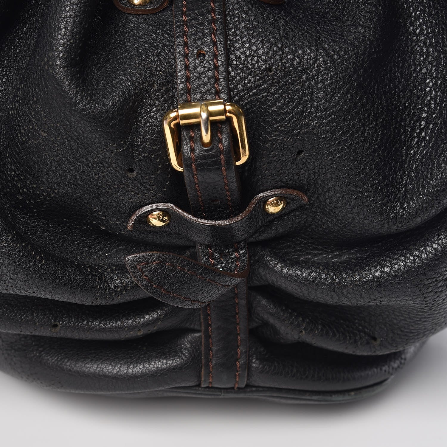 Louis Vuitton Mahina XL Black 16 of 24