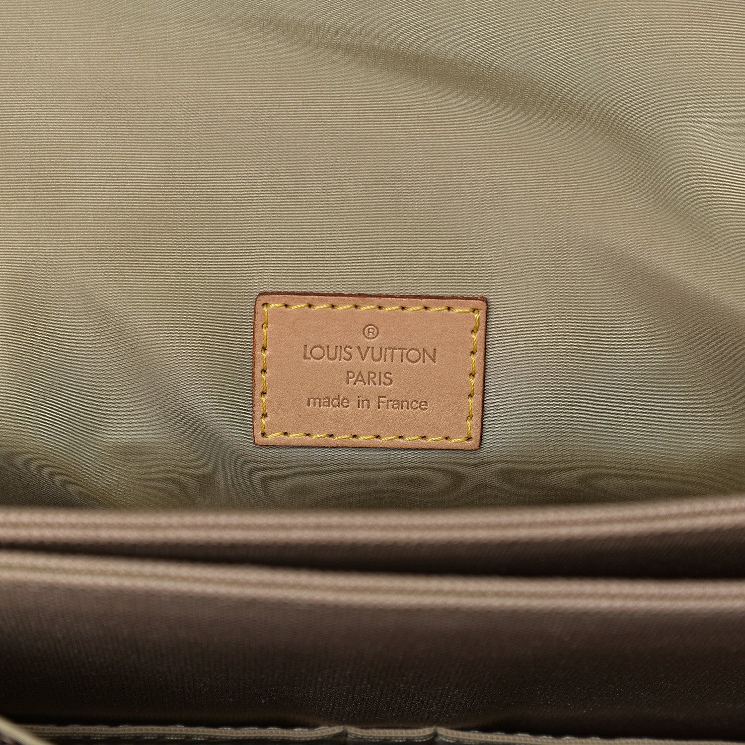 Louis Vuitton Damier Geant Messenger Bag Terre 5 of 8