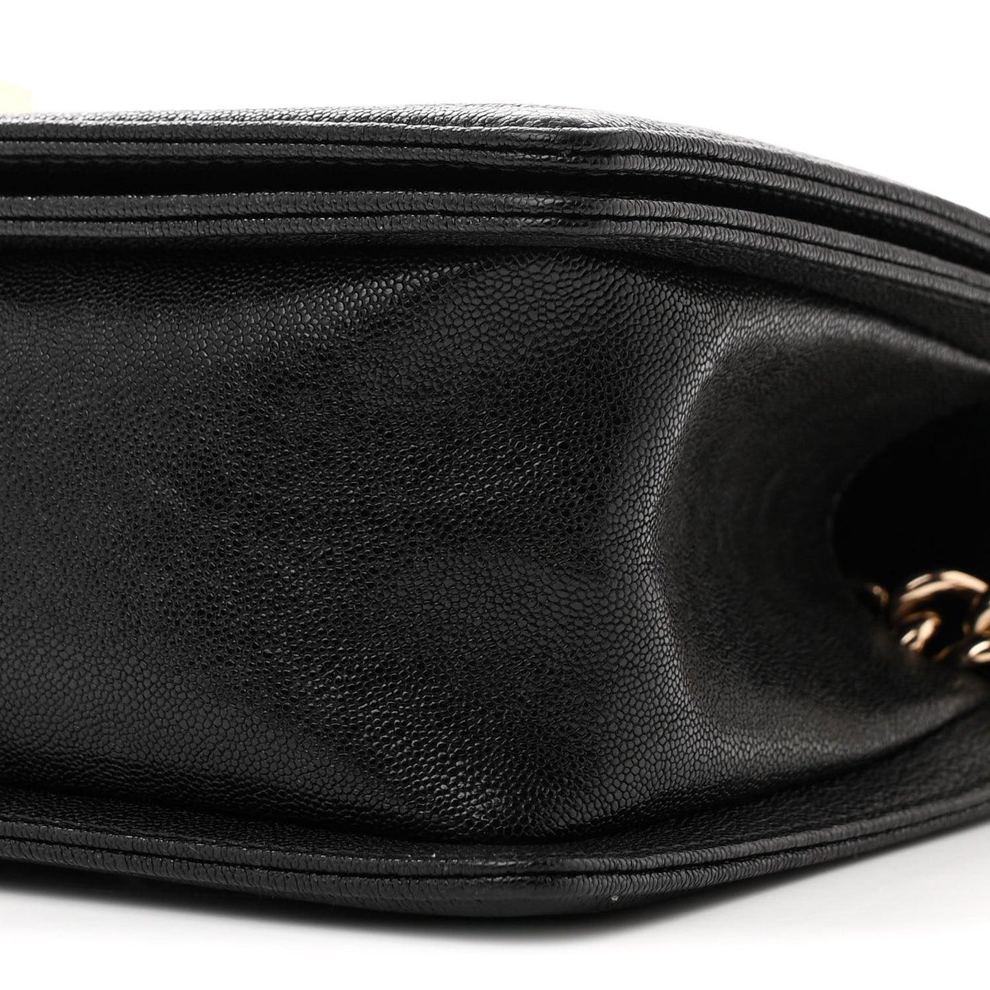 Caviar Chevron Quilted Medium Boy Flap Black