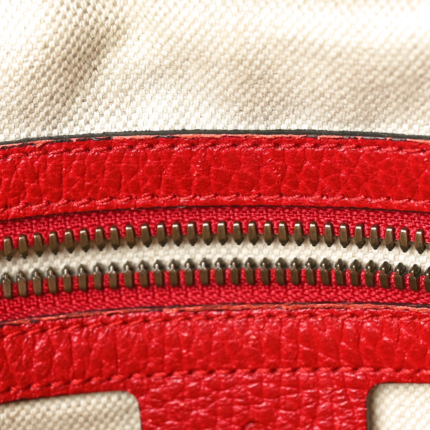 Grained Calfskin Logo Messenger Bag Hibiscus Red