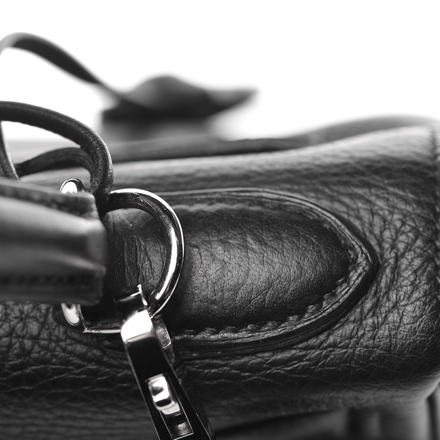 Taurillon Clemence Kelly Retourne 28 Black