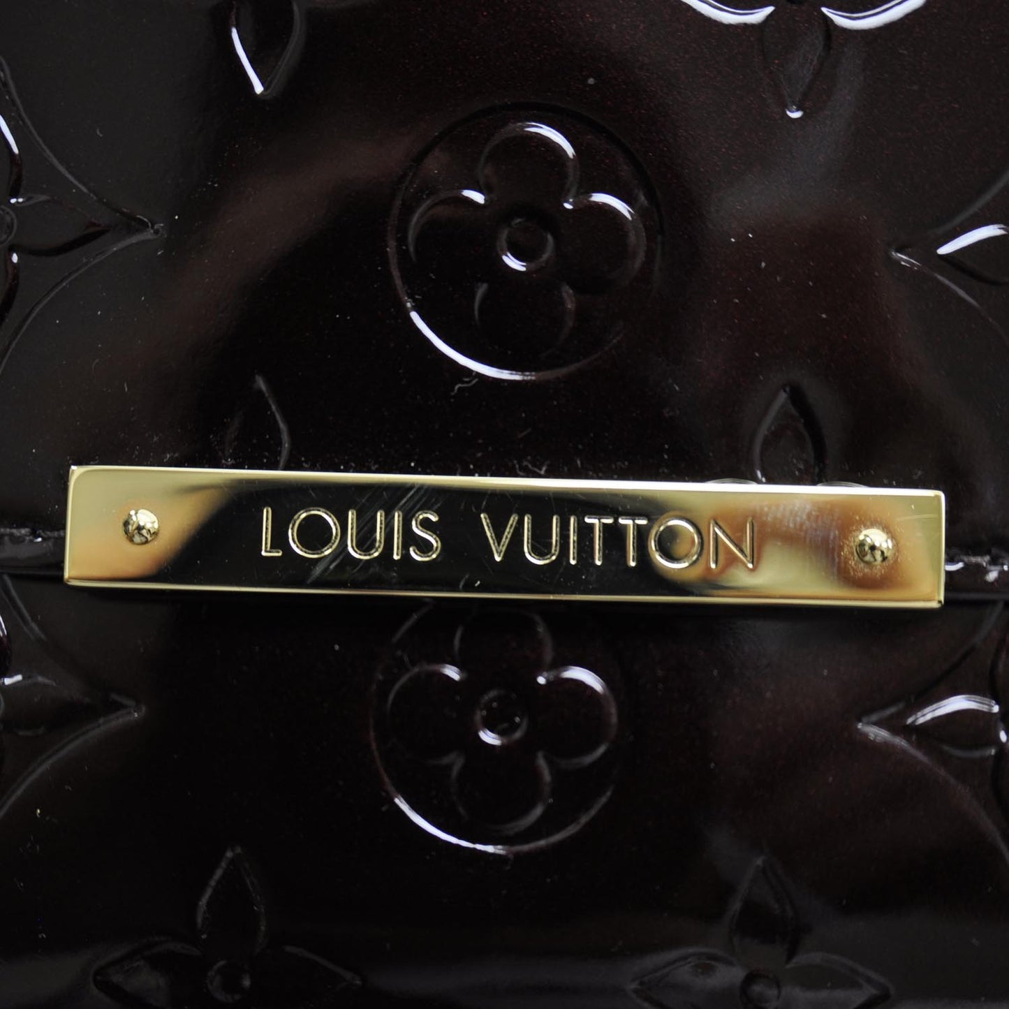 Vernis Robertson Clutch Amarante