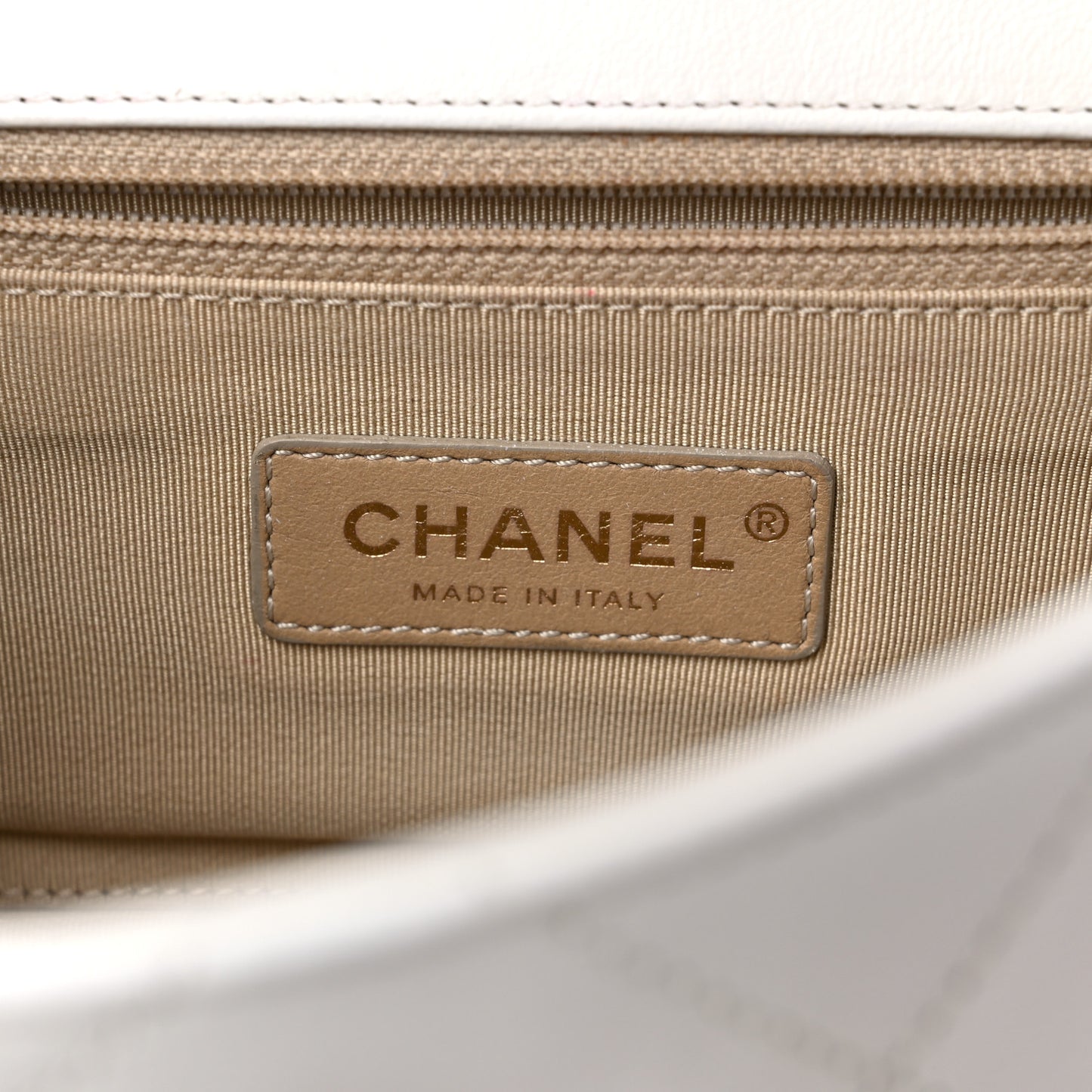 Lambskin A Real Catch Flap Bag White