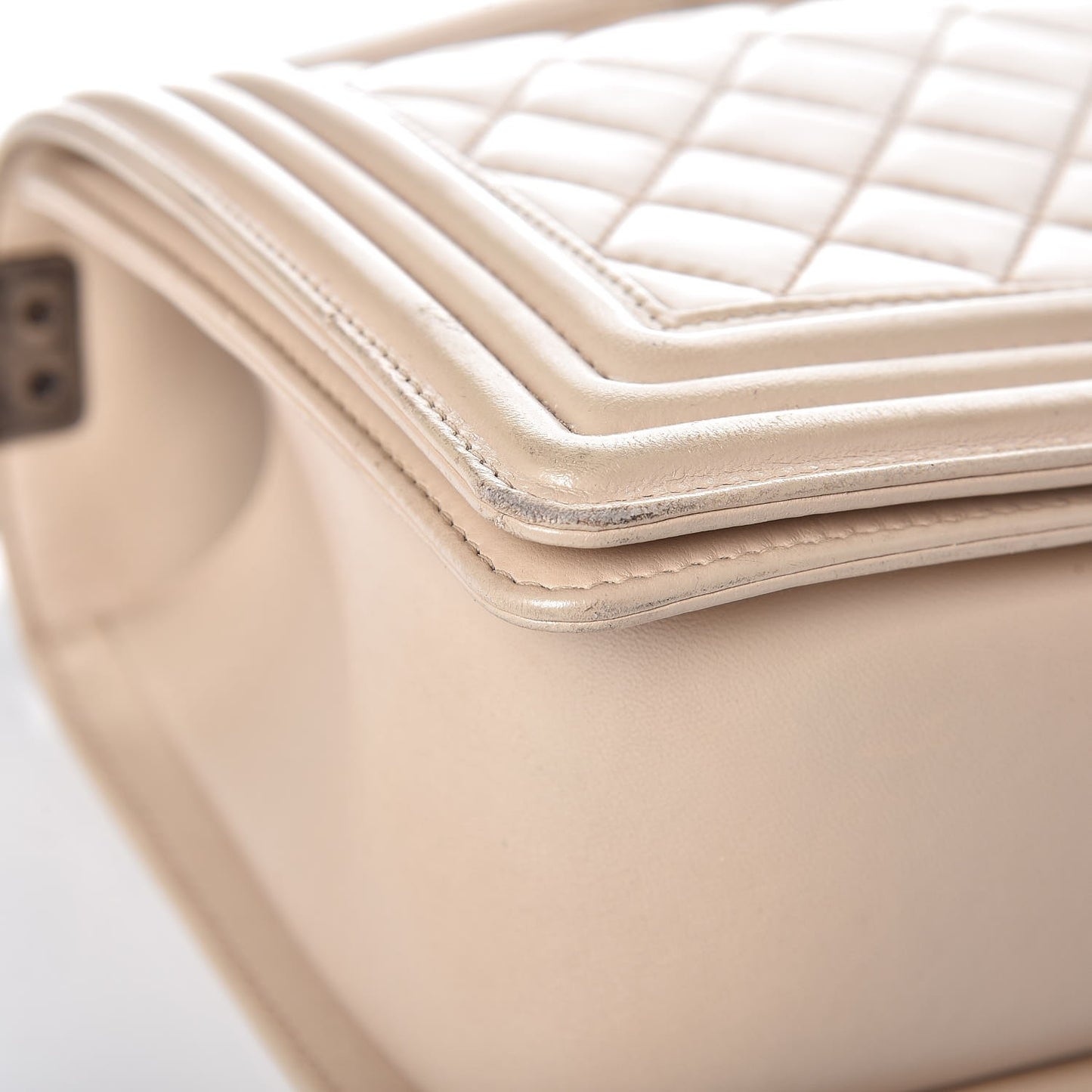 Lambskin Quilted Medium Boy Flap Beige