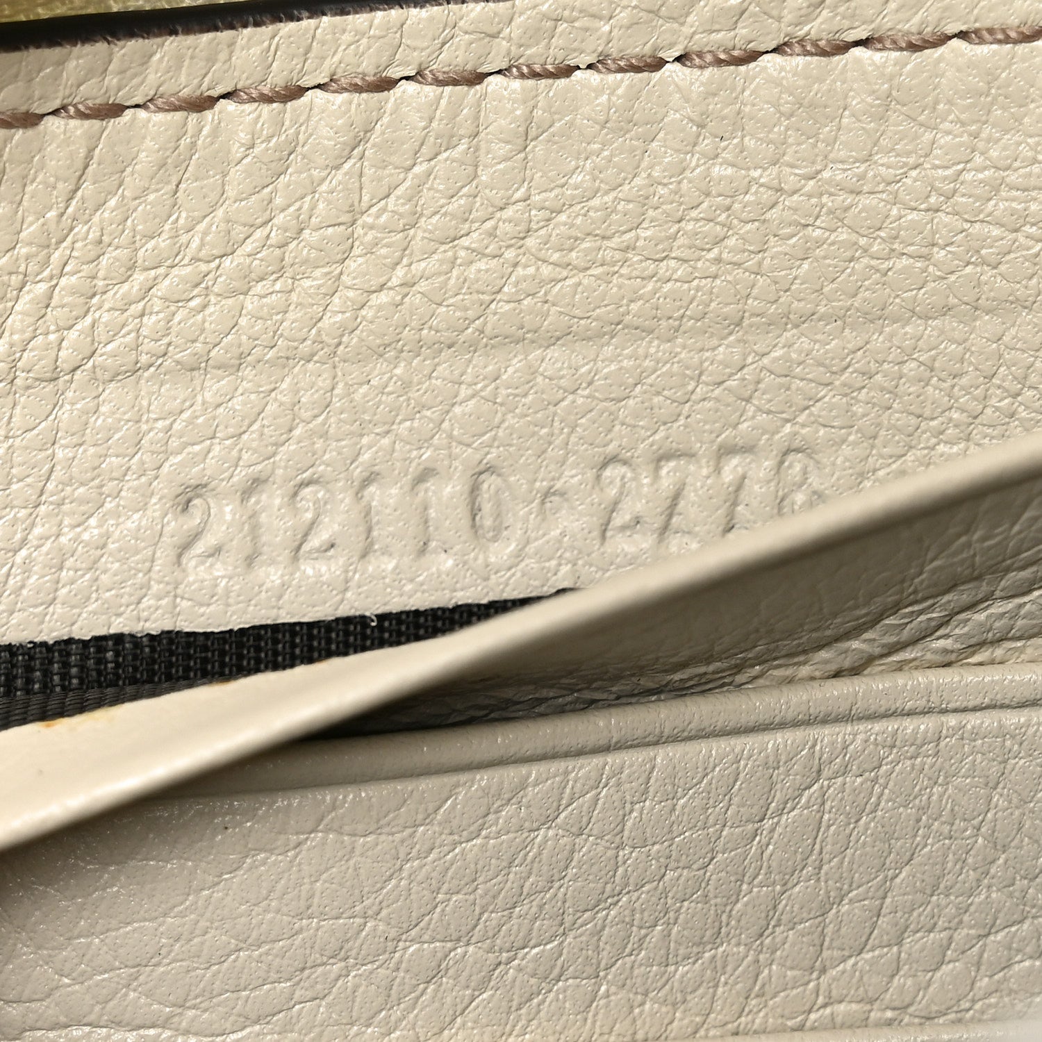 Gucci Guccissima GG Pierce Zip Around Wallet White 7 of 8