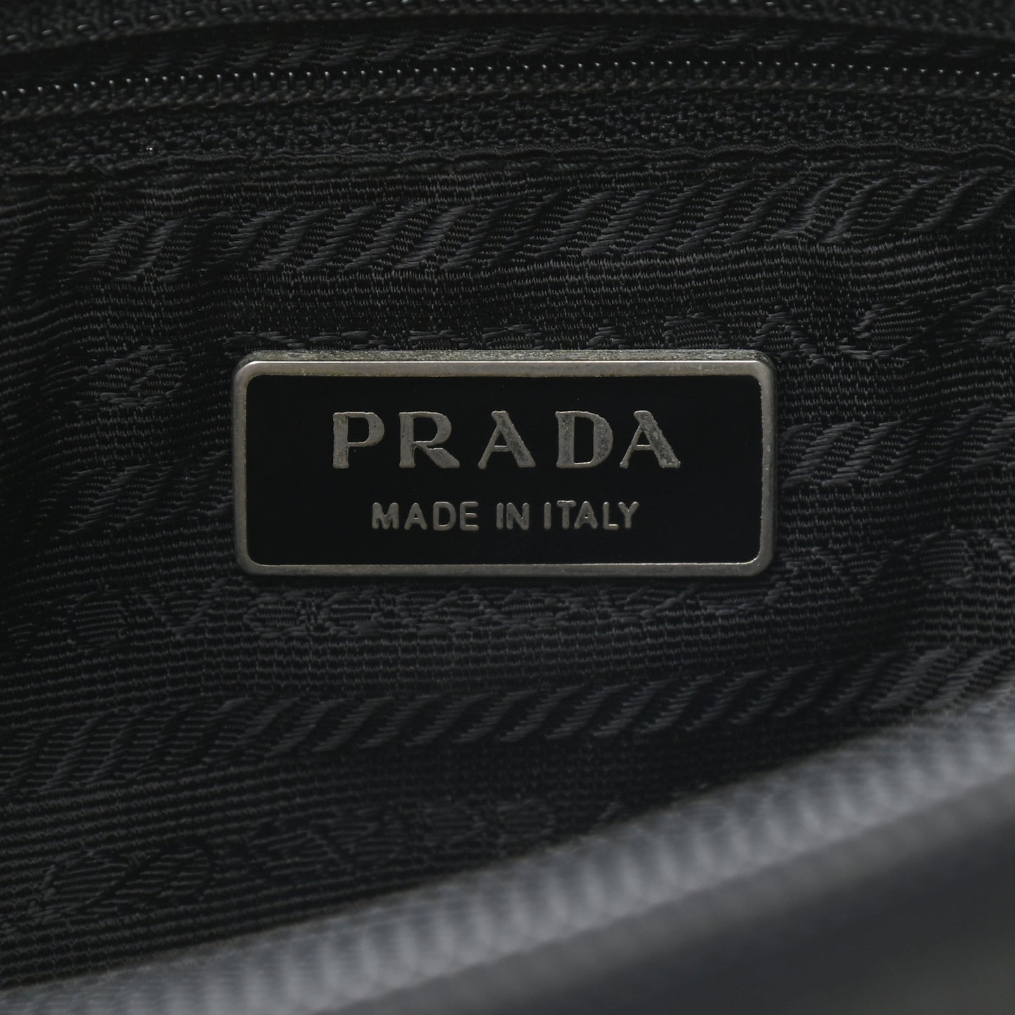 Nylon Vela Messenger Bag Black