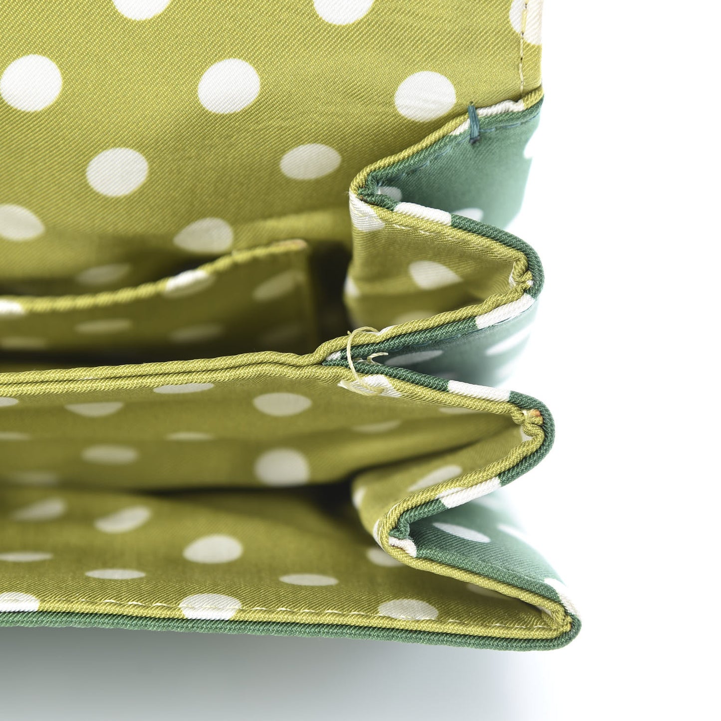 Silk Poise Va Va Voom Shoulder Bag Green Pop