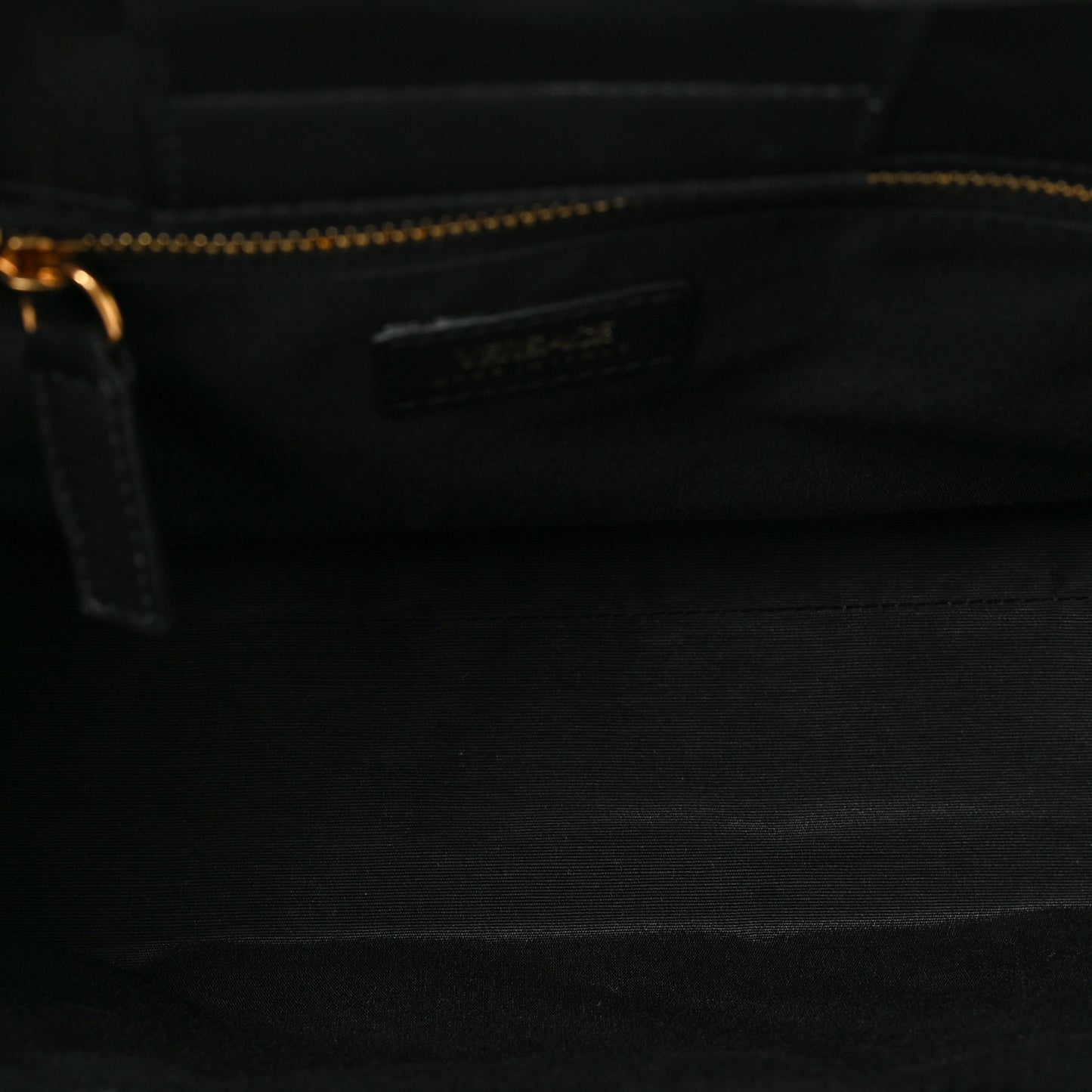 Nappa Quilted Medusa Chain Shoulder Bag Black