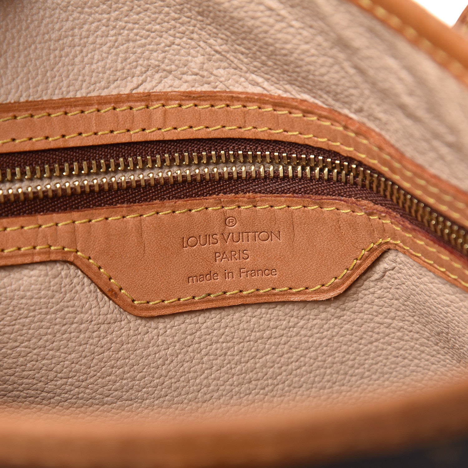 Louis Vuitton Monogram Petit Bucket 23 7 of 17