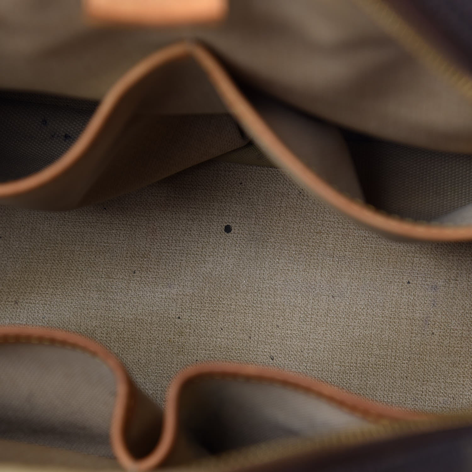 Louis Vuitton Monogram Deauville 10 of 25