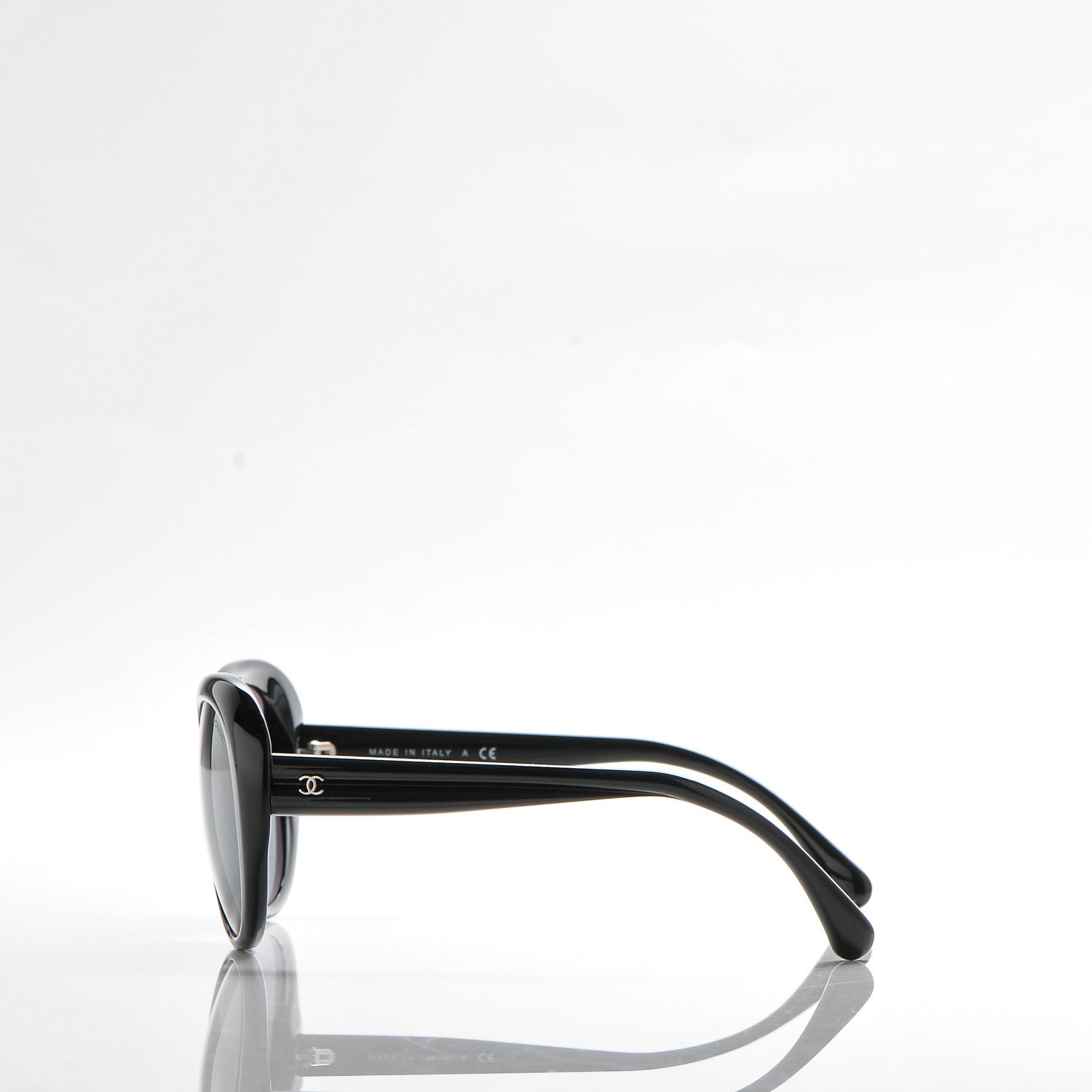 Chanel Signature Oval Sunglasses 5312 Black 3 of 8