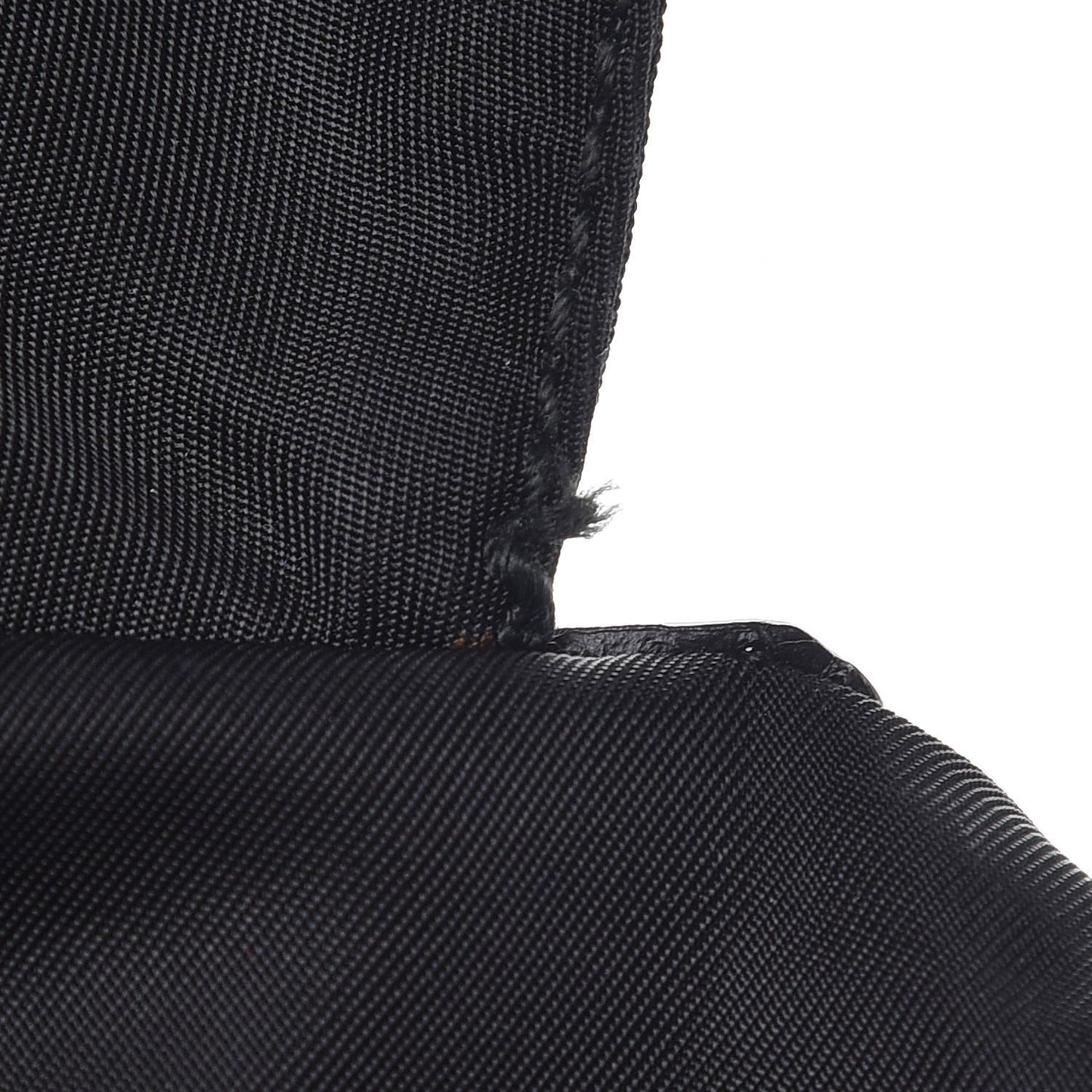 Nylon Vela Messenger Bag Black