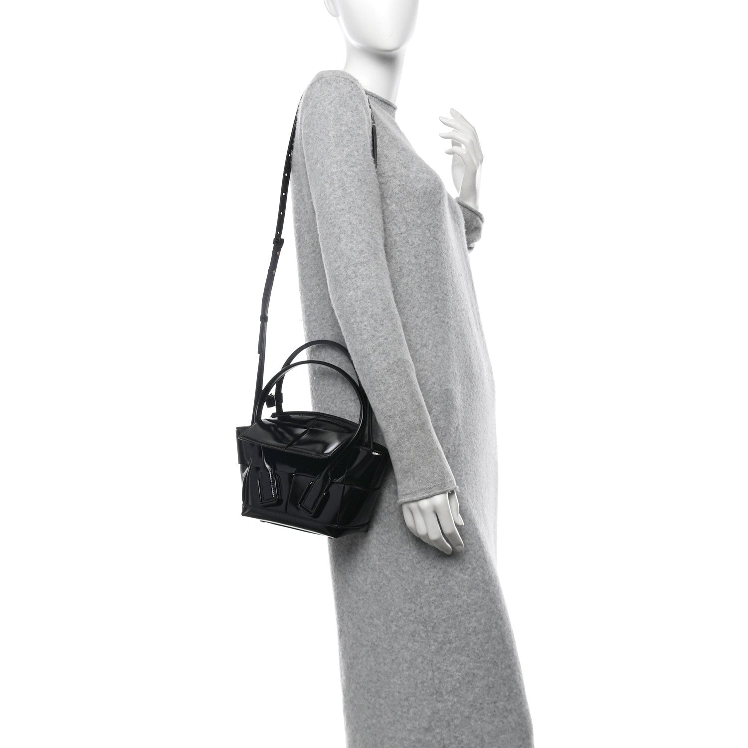 Bottega Veneta Patent Maxi Intrecciato Mini Arco Black 2 of 9