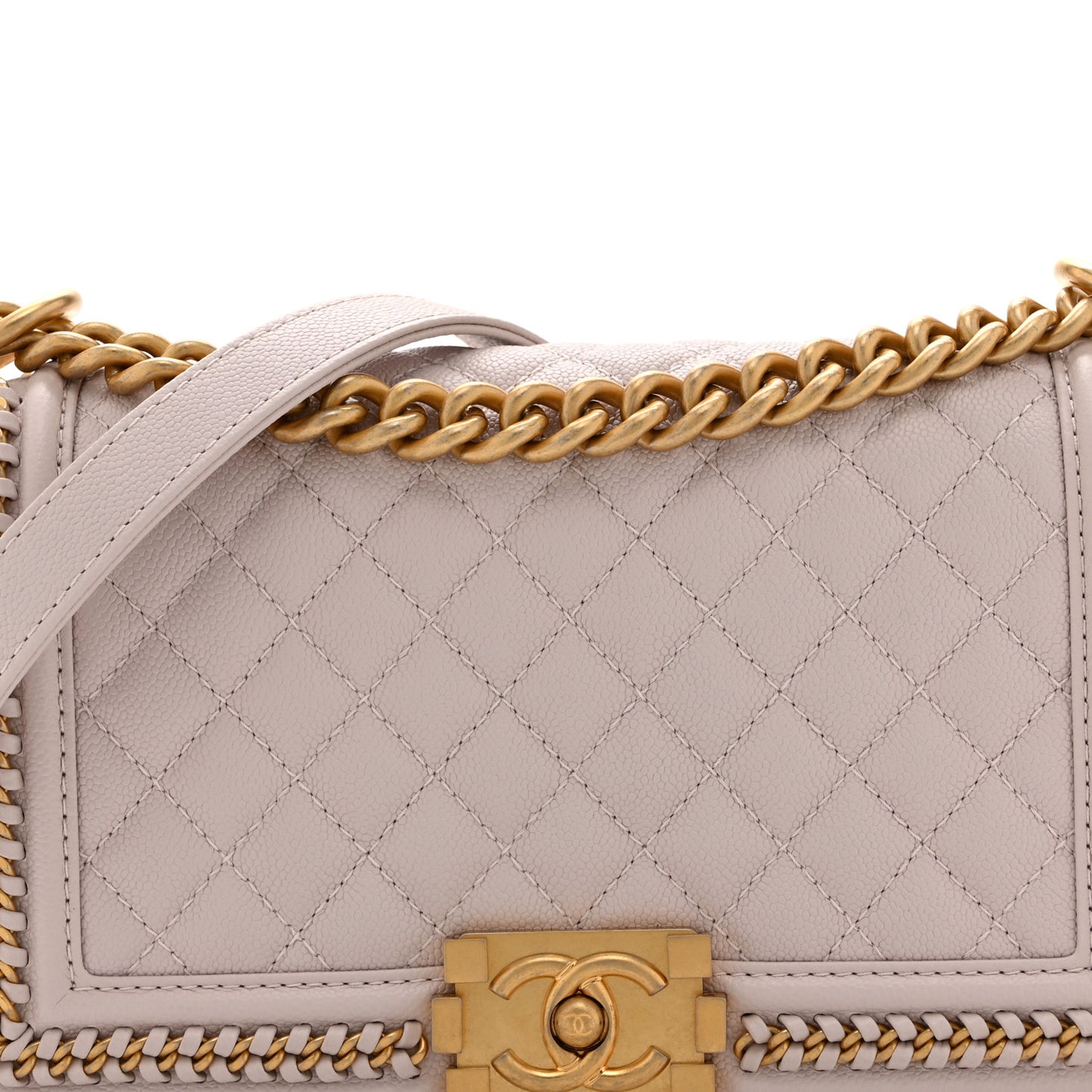 Caviar Quilted Chain Around Medium Boy Flap Light Purple