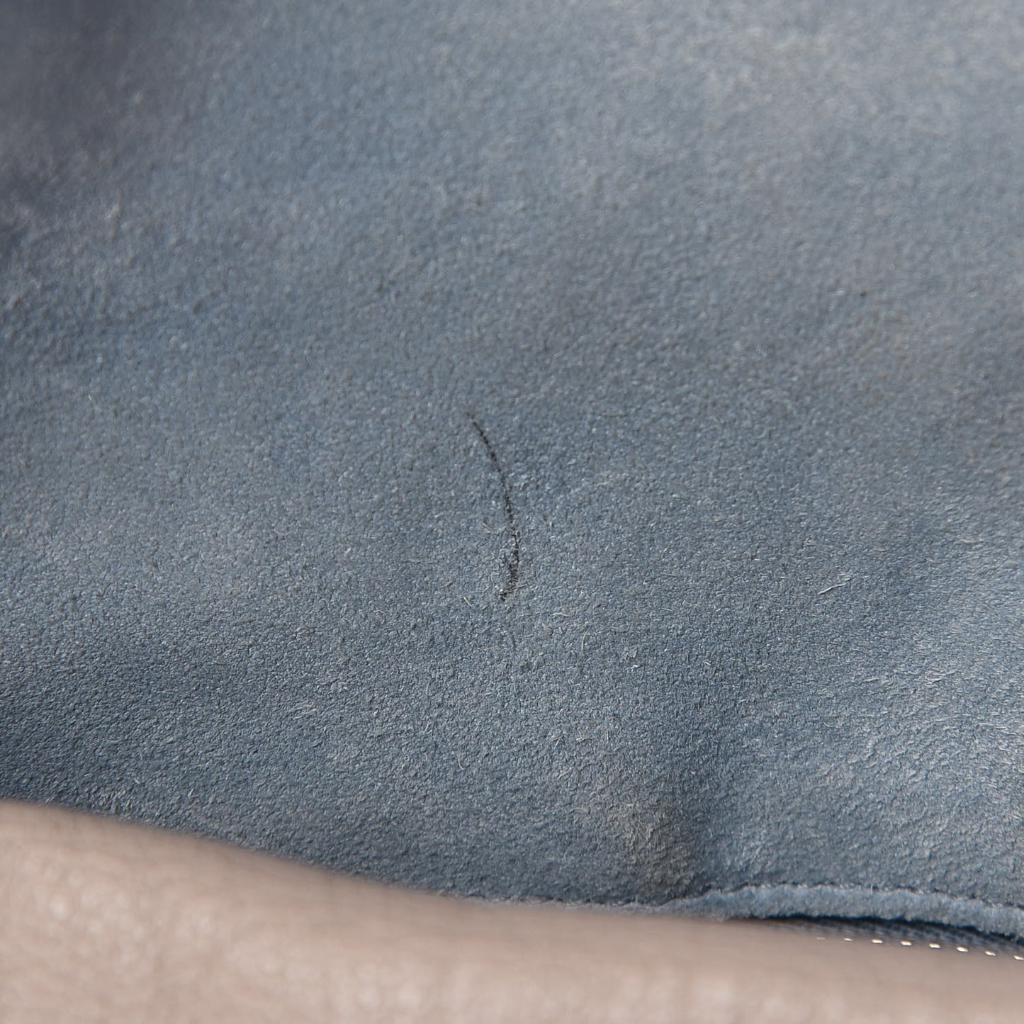 Glace Calf Etiquette Flap Pomice Astrale