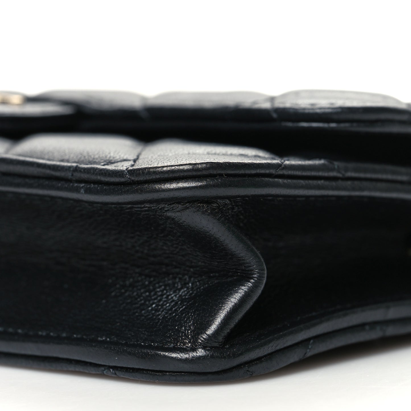 Lambskin Quilted Flap Phone Holder With Chain Black