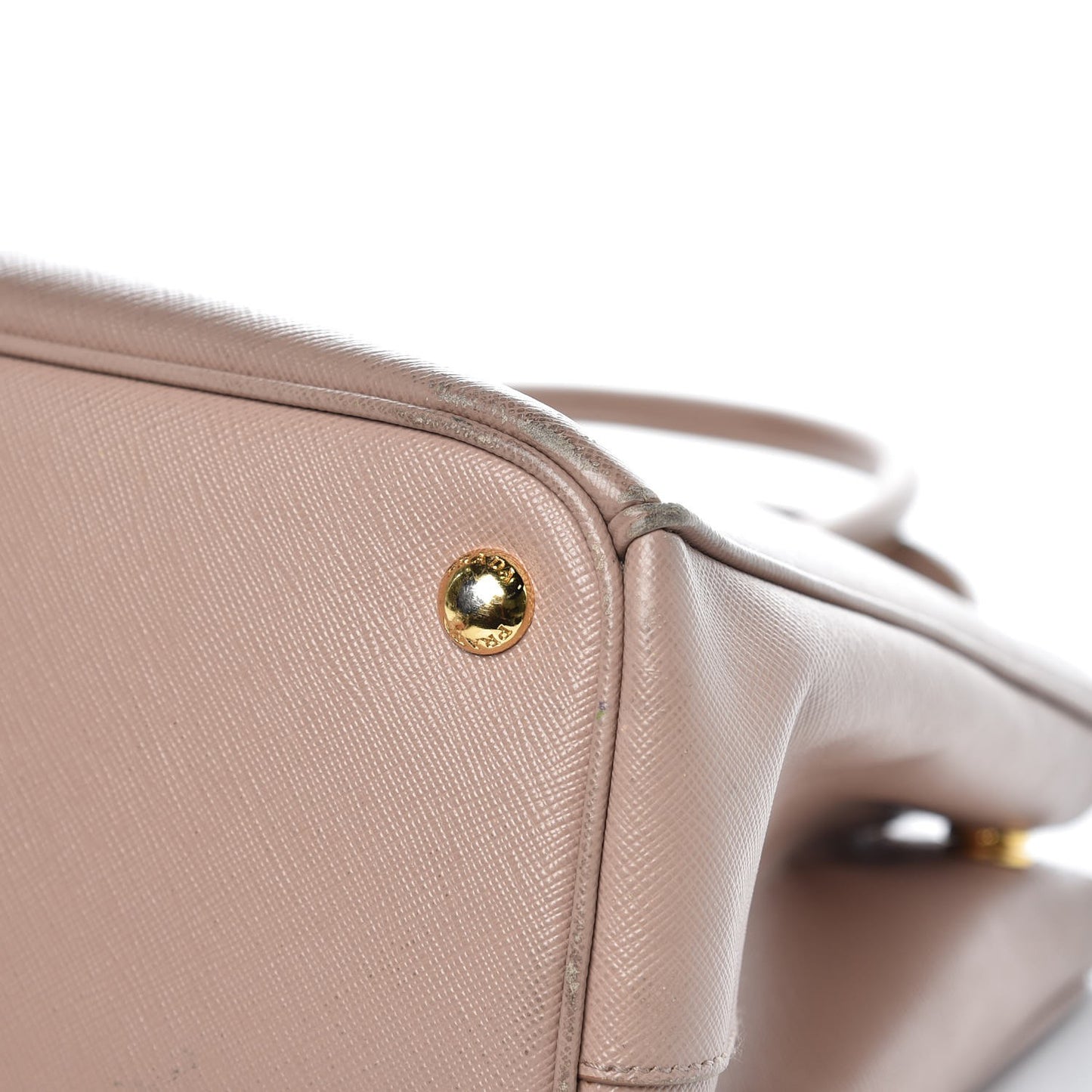 Saffiano Medium Galleria Double Zip Tote Cammeo