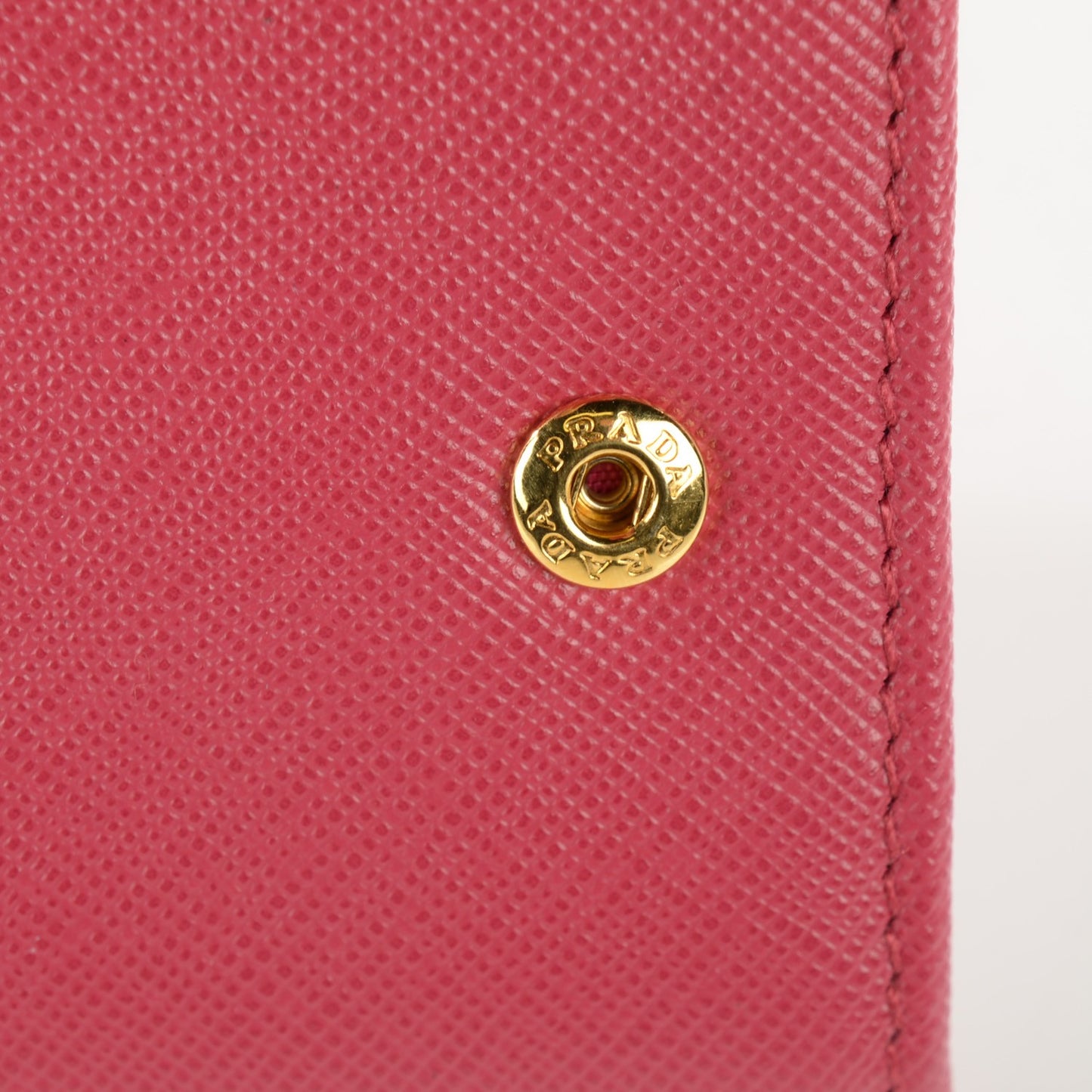 Saffiano Metal Large Chain Wallet Peonia