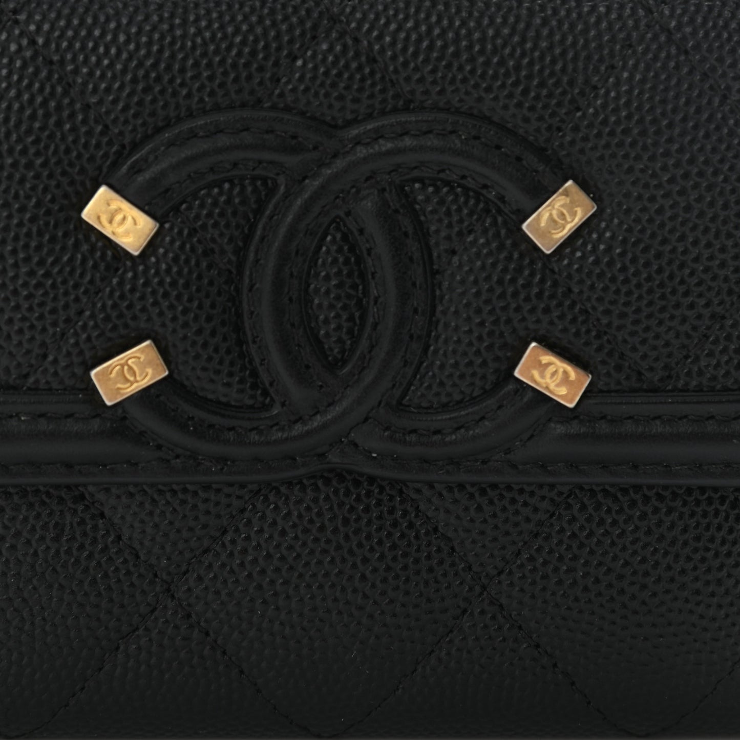 Caviar Quilted Medium Filigree Flap Wallet Black