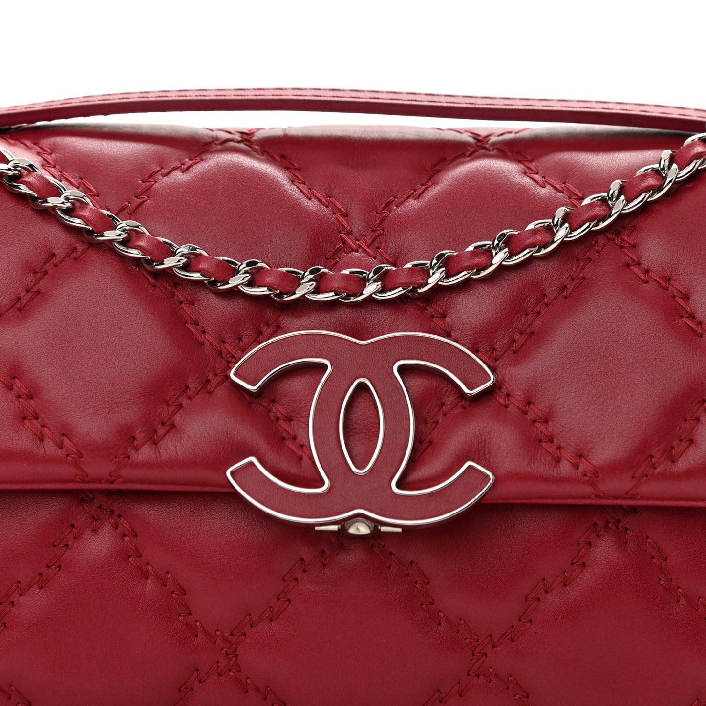Calfskin Quilted Double Stitch Hamptons Clutch with Chain Red
