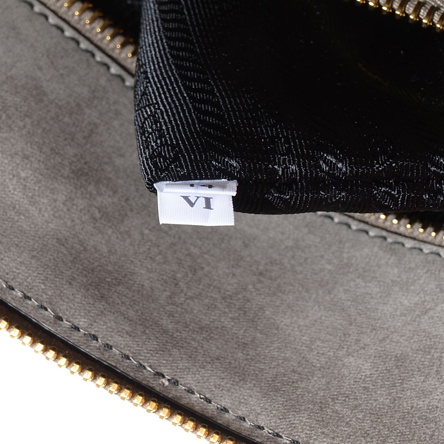 Prada Spazzolato Promenade Tote Quarzo Fume 7 of 11