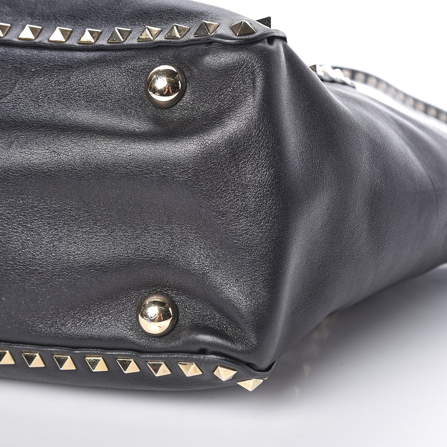 Vitello Medium Rockstud Tote Black