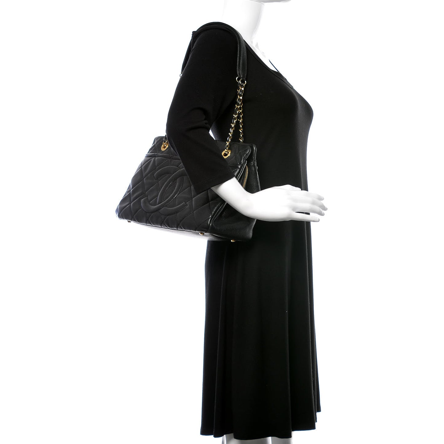 Caviar Quilted CC Timeless Soft Tote Black
