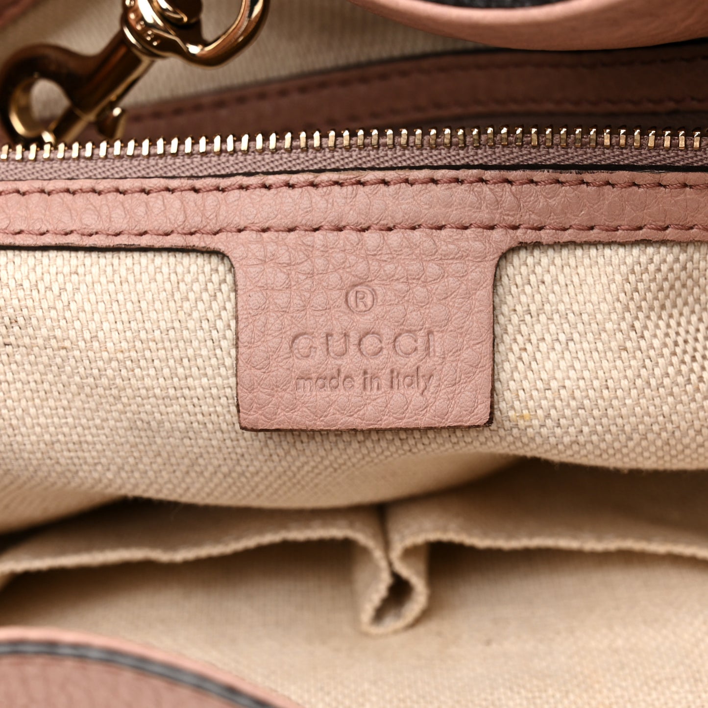 Pebbled Calfskin Medium Soho Chain Shoulder Bag Dark Cipria