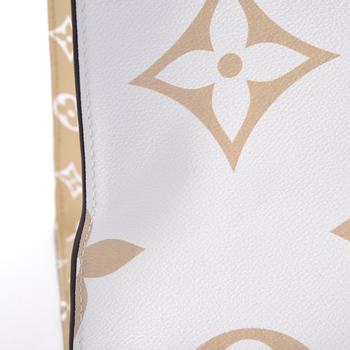 Monogram Giant Onthego GM Kaki Beige
