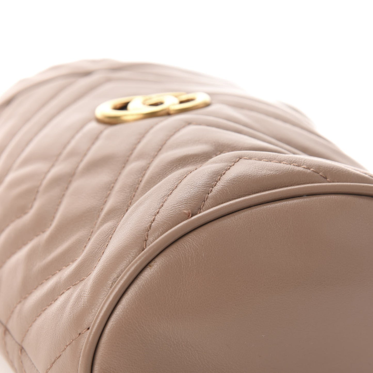 Calfskin Matelasse Mini GG Marmont 2.0 Bucket Bag Porcelain Rose